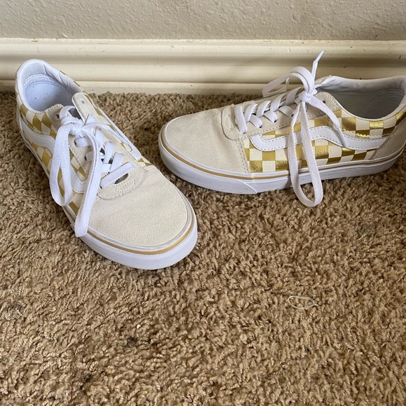 gold checkered vans